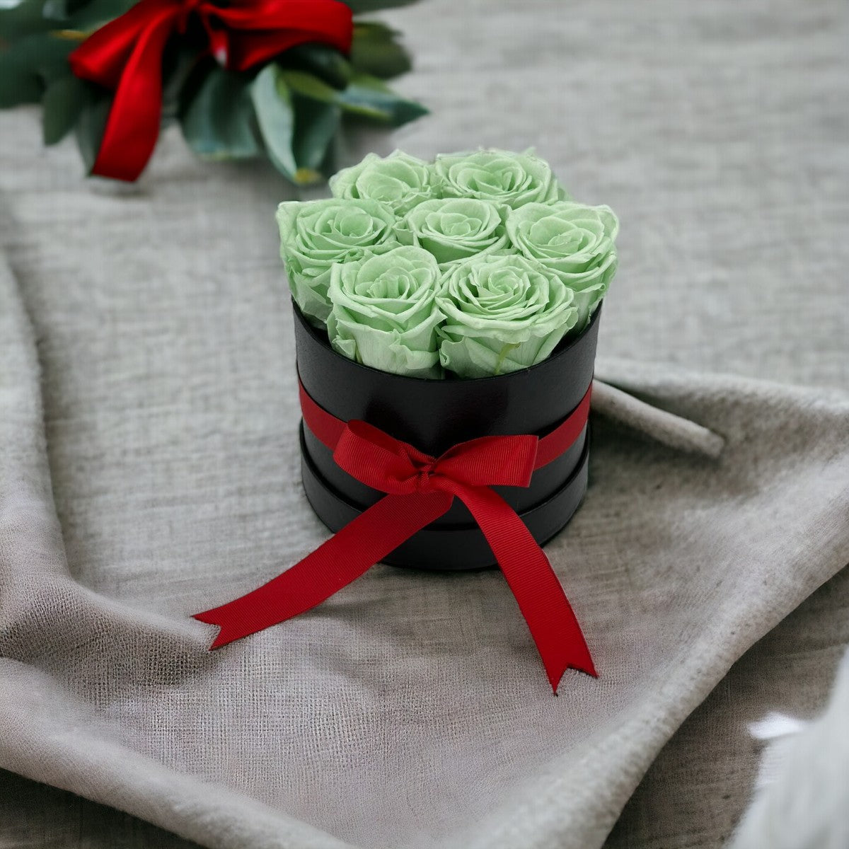 Queen of Sea Roses (L)